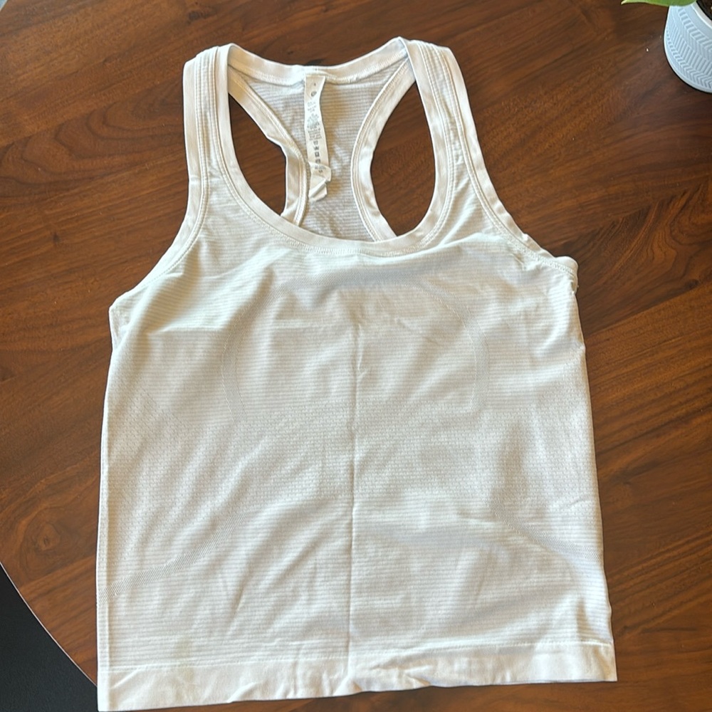 Lulu lemon tank top size 4